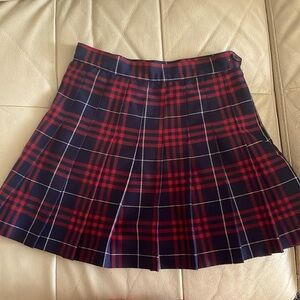 American Apparel red and navy plaid pleated skirt XS.